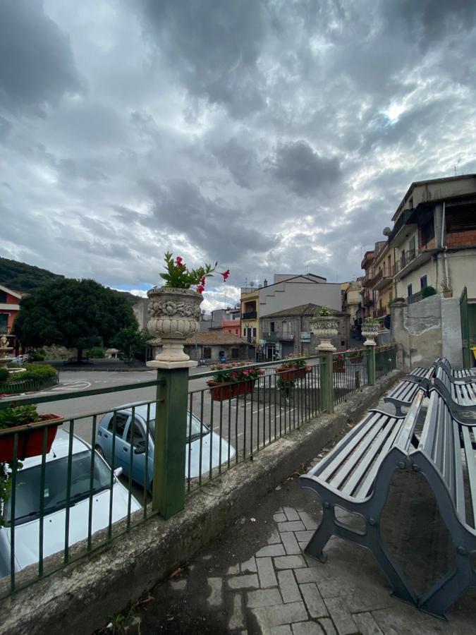 "The Gole Of Alcantara Living In The Dream'S Room" Graniti ภายนอก รูปภาพ
