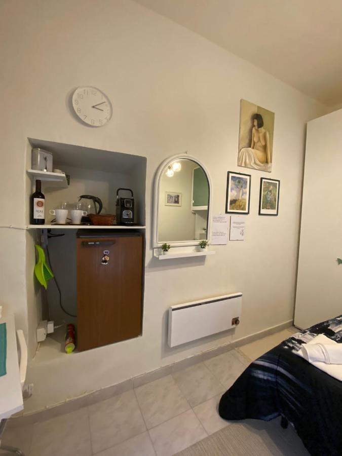 "The Gole Of Alcantara Living In The Dream'S Room" Graniti ภายนอก รูปภาพ